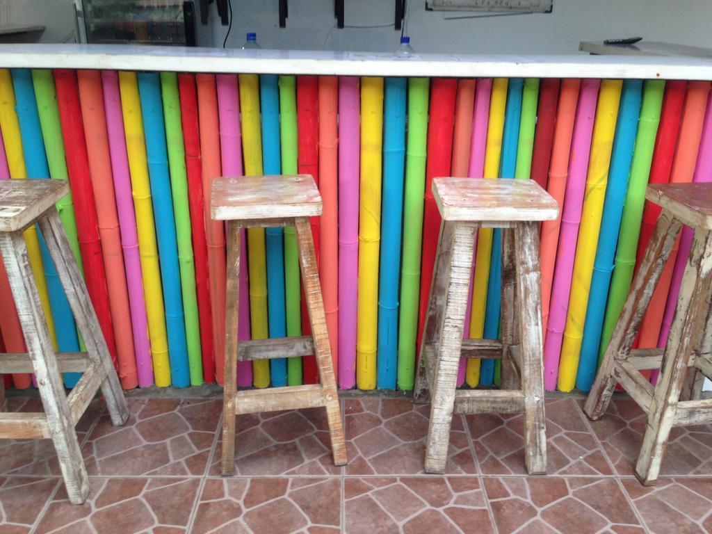Good For Ya Knee Hostel & Bungalows (Adults Only) Gili Trawangan Exterior photo