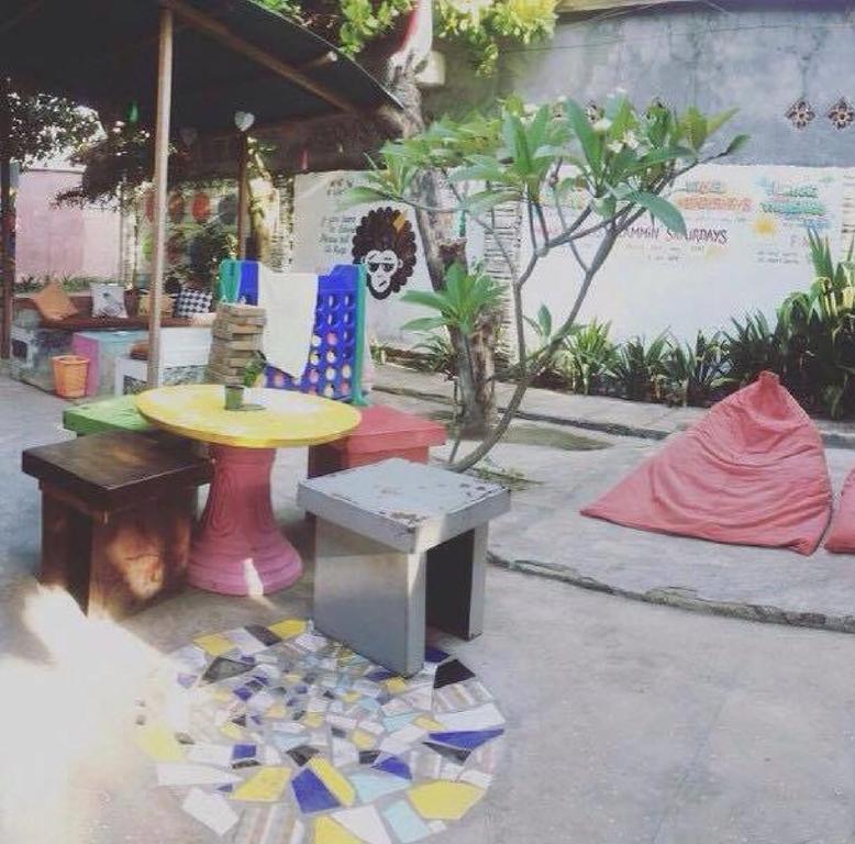 Good For Ya Knee Hostel & Bungalows (Adults Only) Gili Trawangan Exterior photo