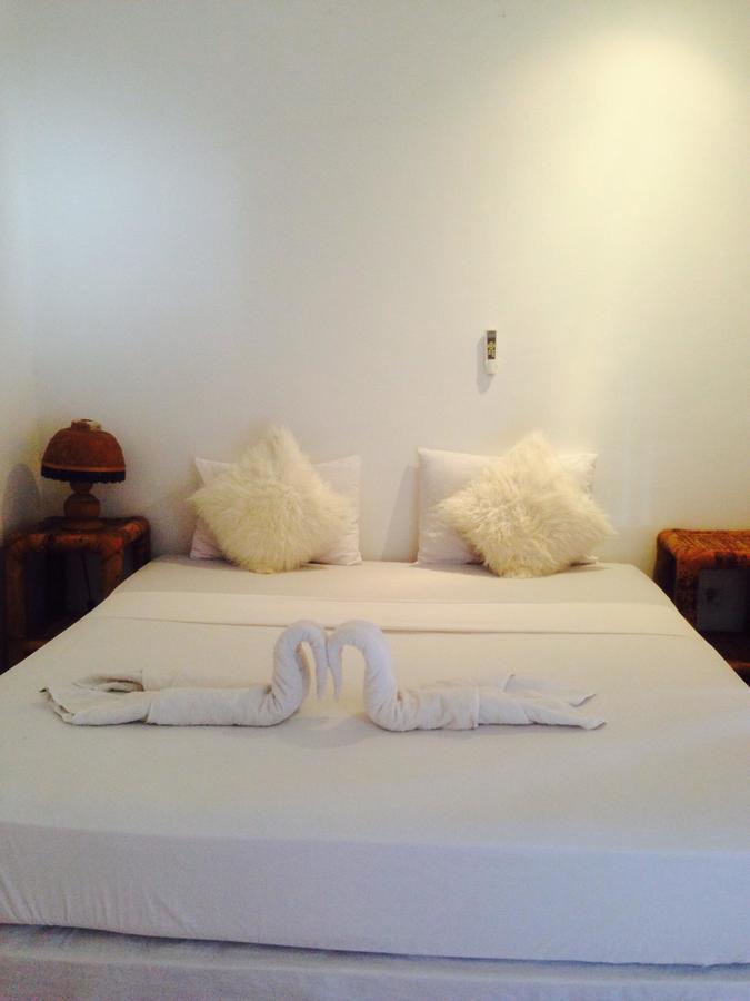 Good For Ya Knee Hostel & Bungalows (Adults Only) Gili Trawangan Exterior photo